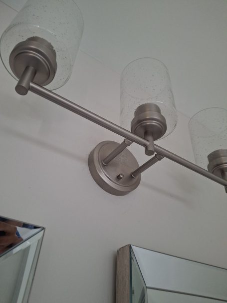 Light fixture